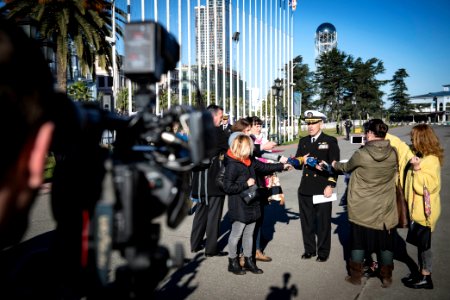 190121-N-JI086-371