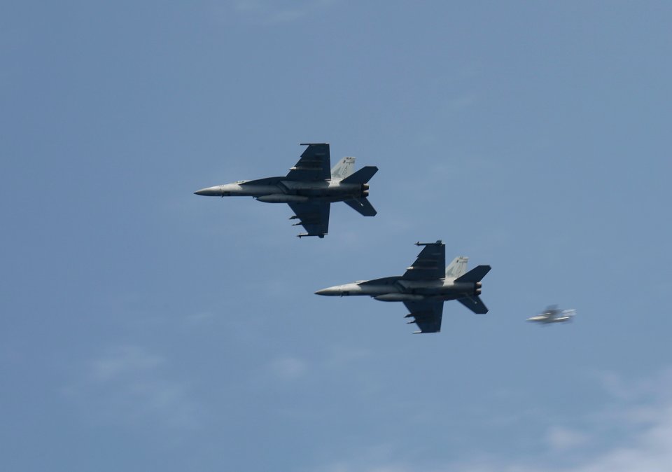 190427-N-MM912-1035