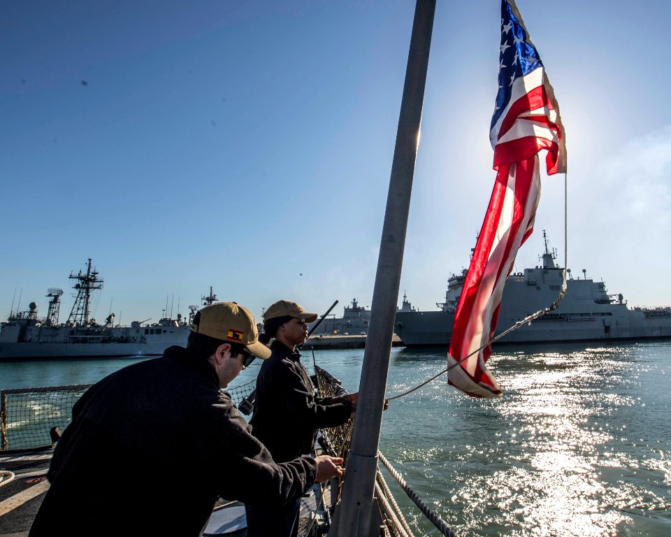 USS Carney (DDG 64)