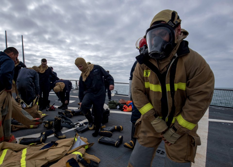USS Carney (DDG 64)