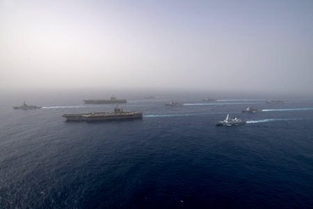 190424-N-OM854-2645