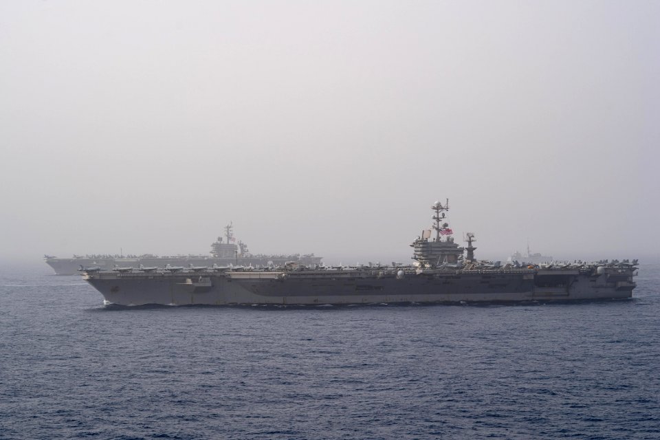 190424-N-OM854-1744