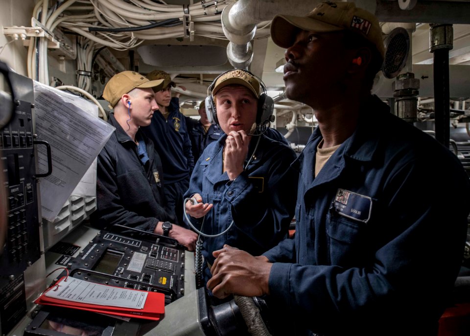USS Carney (DDG 64)