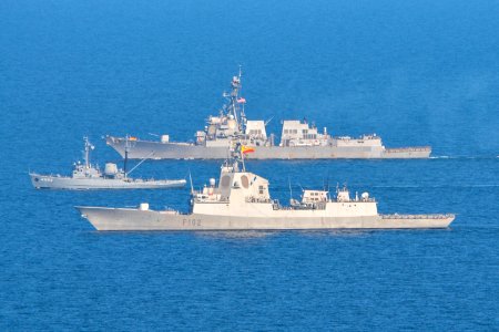190530-N-JX484-341BALTIC SEA (May 30, 2019) The guided-mis…