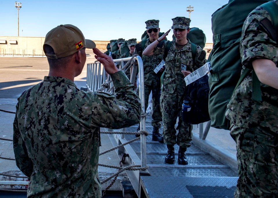 USS Carney (DDG 64)