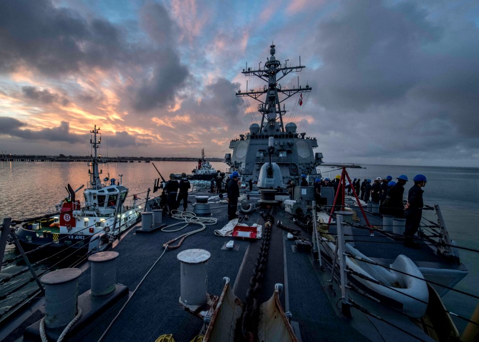 USS Carney (DDG 64)