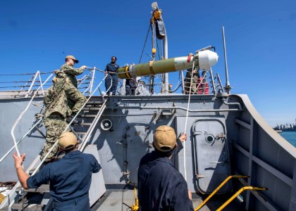 USS Carney (DDG 64)