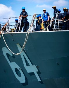 Sea Breeze 2019 - USS Carney (DDG 64) pulls into Odesa, Uk…