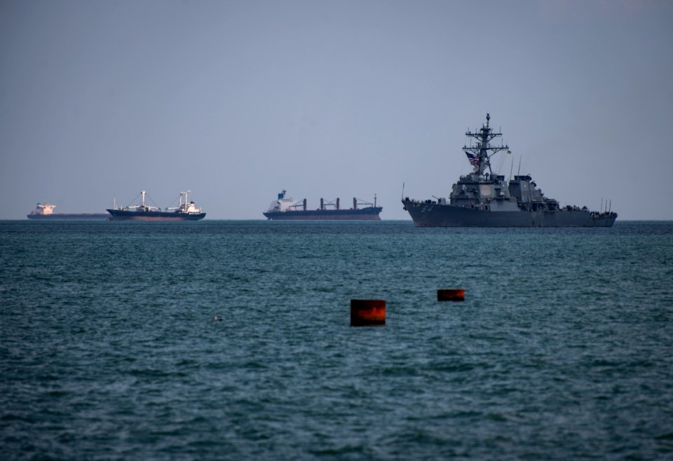 Sea Breeze 2019 - USS Carney (DDG 64) pulls into Odesa, Uk…