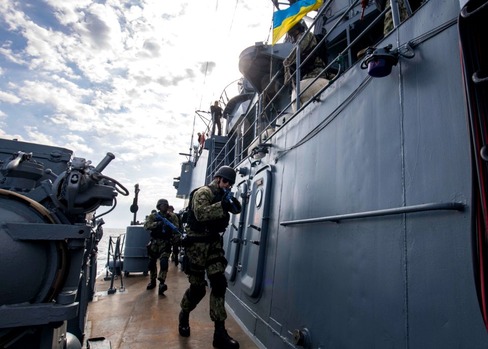 USS Carney (DDG 64)