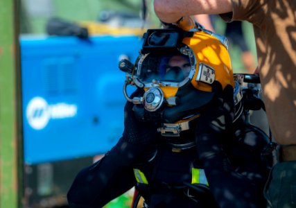 UCT 1 Conducts Underwater Cutting Evolution During Sea Bre… photo