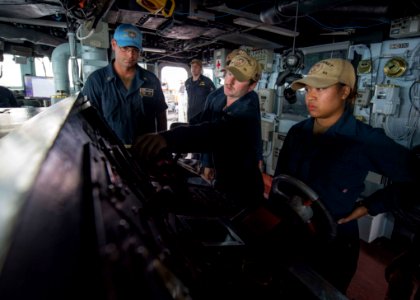 USS Carney (DDG 64) photo