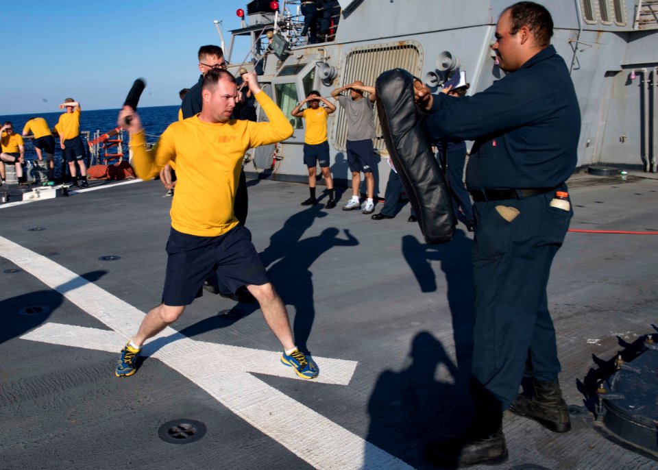 USS Carney (DDG 64)
