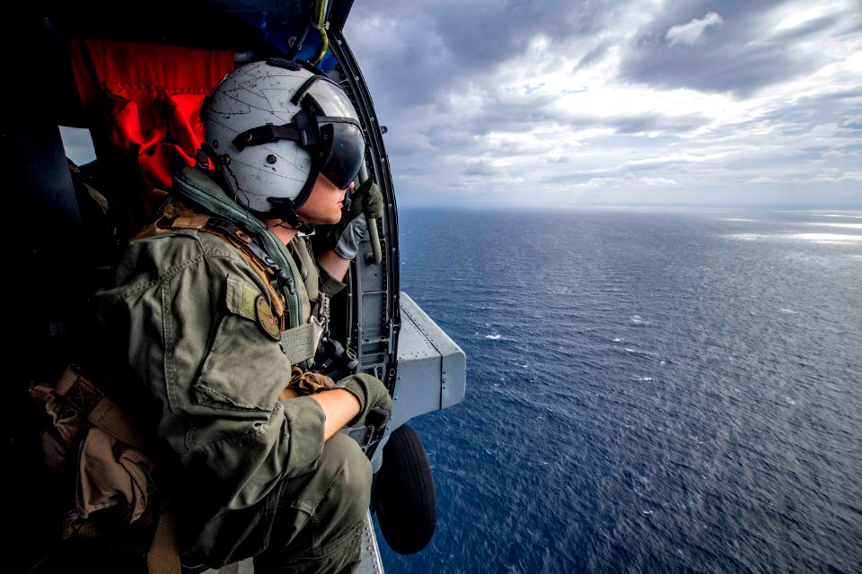 190825-N-UB406-0474 ATLANTIC OCEAN (Aug. 25, 2019) Naval A…