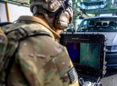 EODMU 8 conducts maritime IED training during Northern Cha…