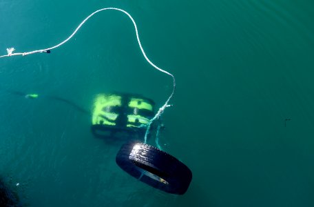 EODMU 8 conducts maritime IED training during Northern Cha…