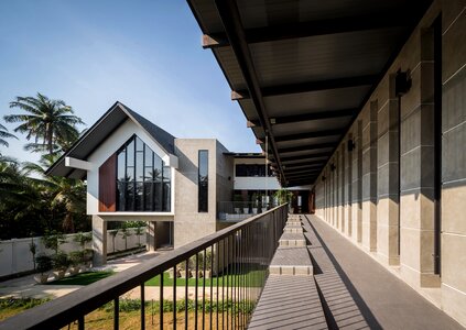 Villa outdoor building
