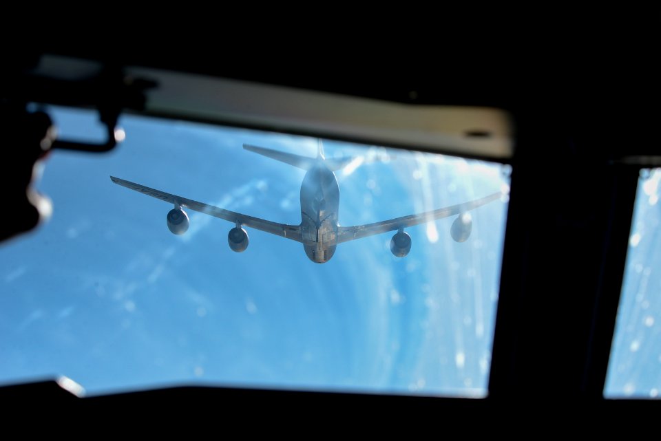 191023-N-CR843-0025