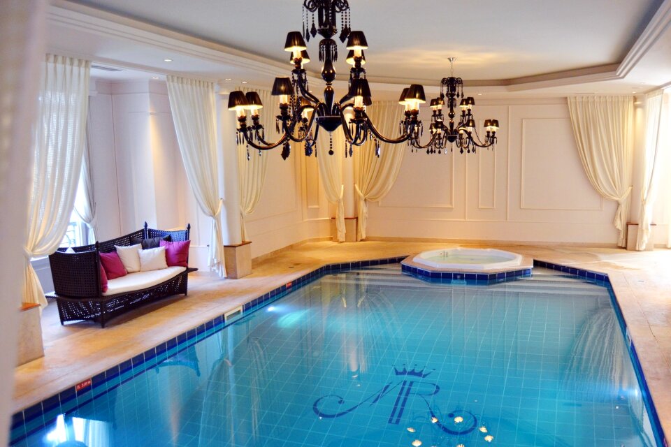 Holiday travel luxury
