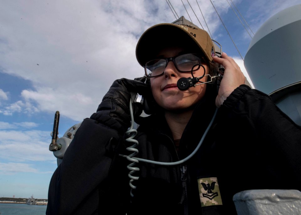 USS Carney (DDG 64)