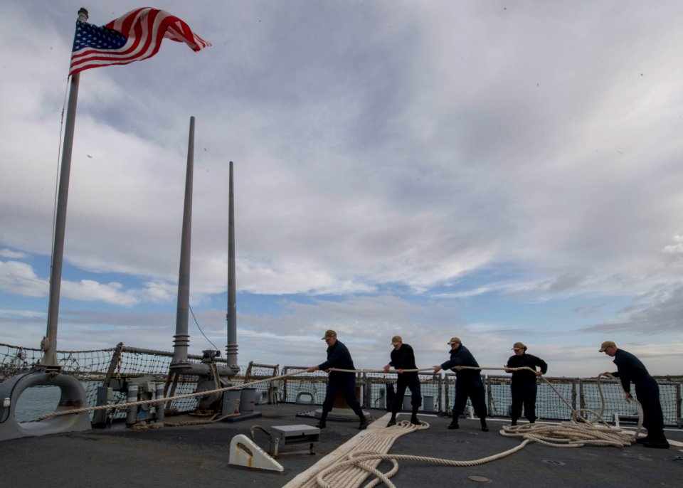 USS Carney (DDG 64)
