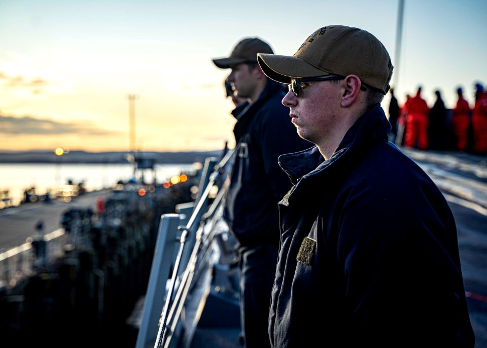 191115-N-UB406-0010 FASLANE, Scotland (Nov. 15, 2019) Info…