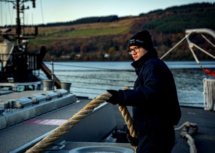 191115-N-UB406-0004 FASLANE, Scotland (Nov. 15, 2019) Elec…
