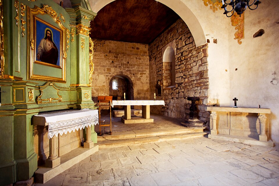 Dziekanowice church romance