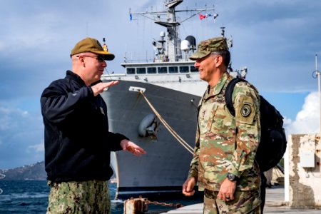 AFRICOM Commander Visits USS Florida