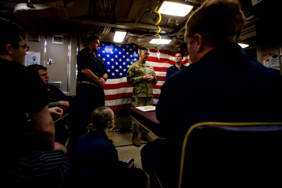 AFRICOM Commander Visits USS Florida