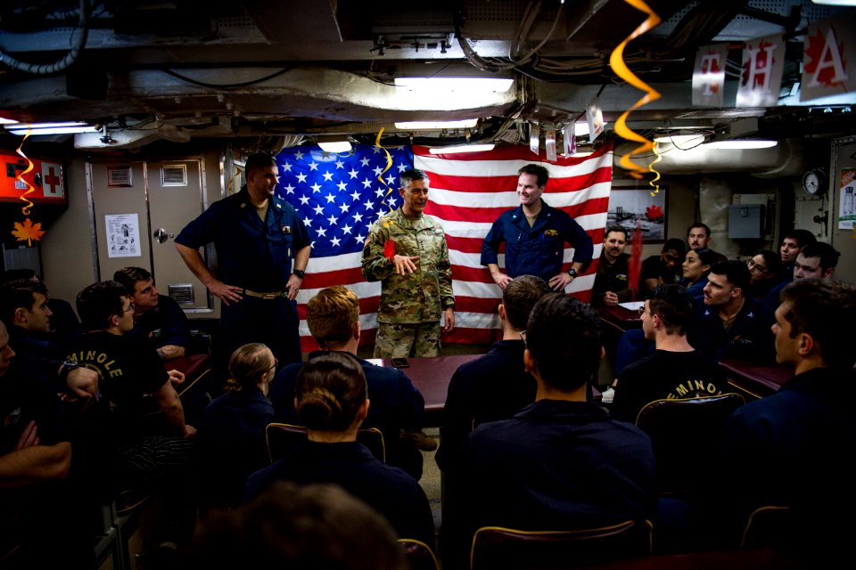 AFRICOM Commander Visits USS Florida