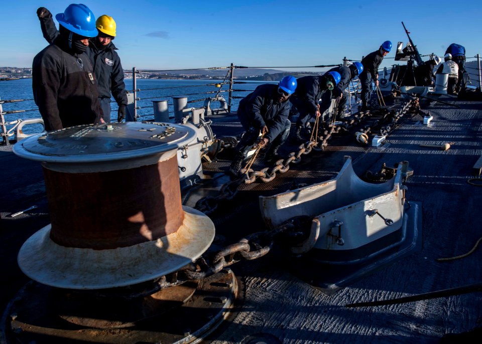 USS Carney (DDG 64)