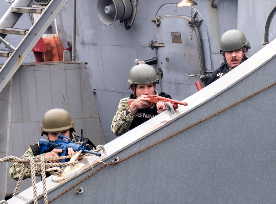 USS Carney (DDG 64)