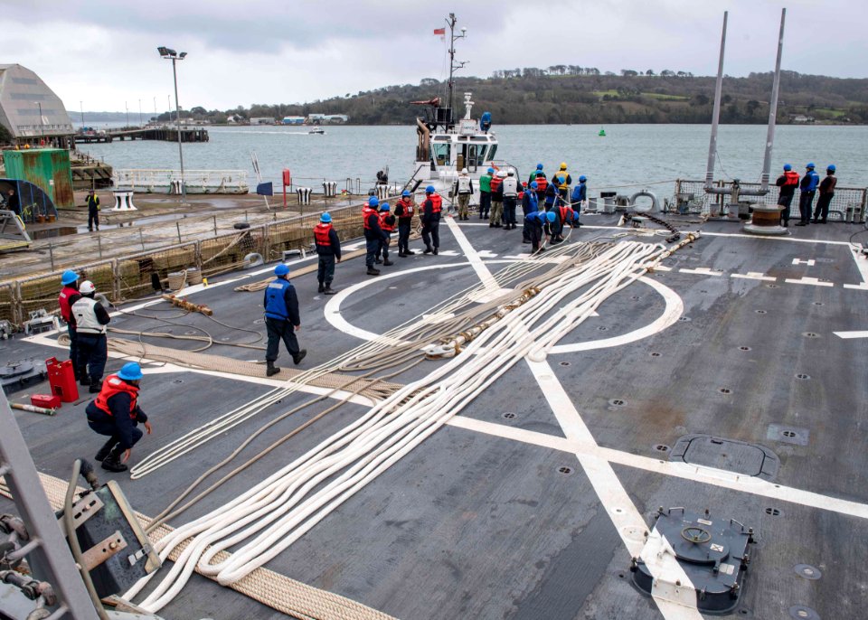 USS Carney (DDG 64)
