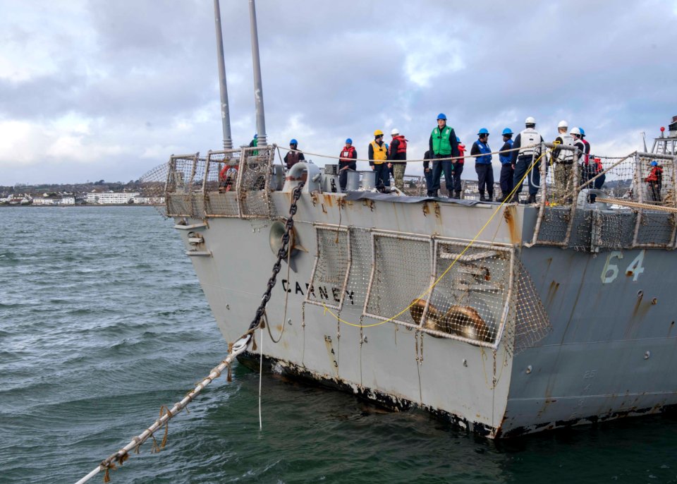 USS Carney (DDG 64)
