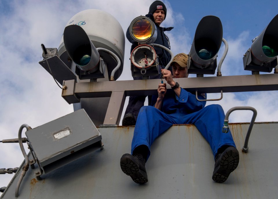 USS Carney (DDG 64)