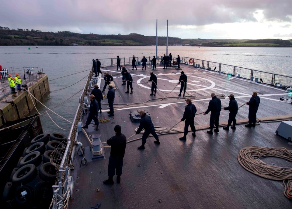 USS Carney (DDG 64)