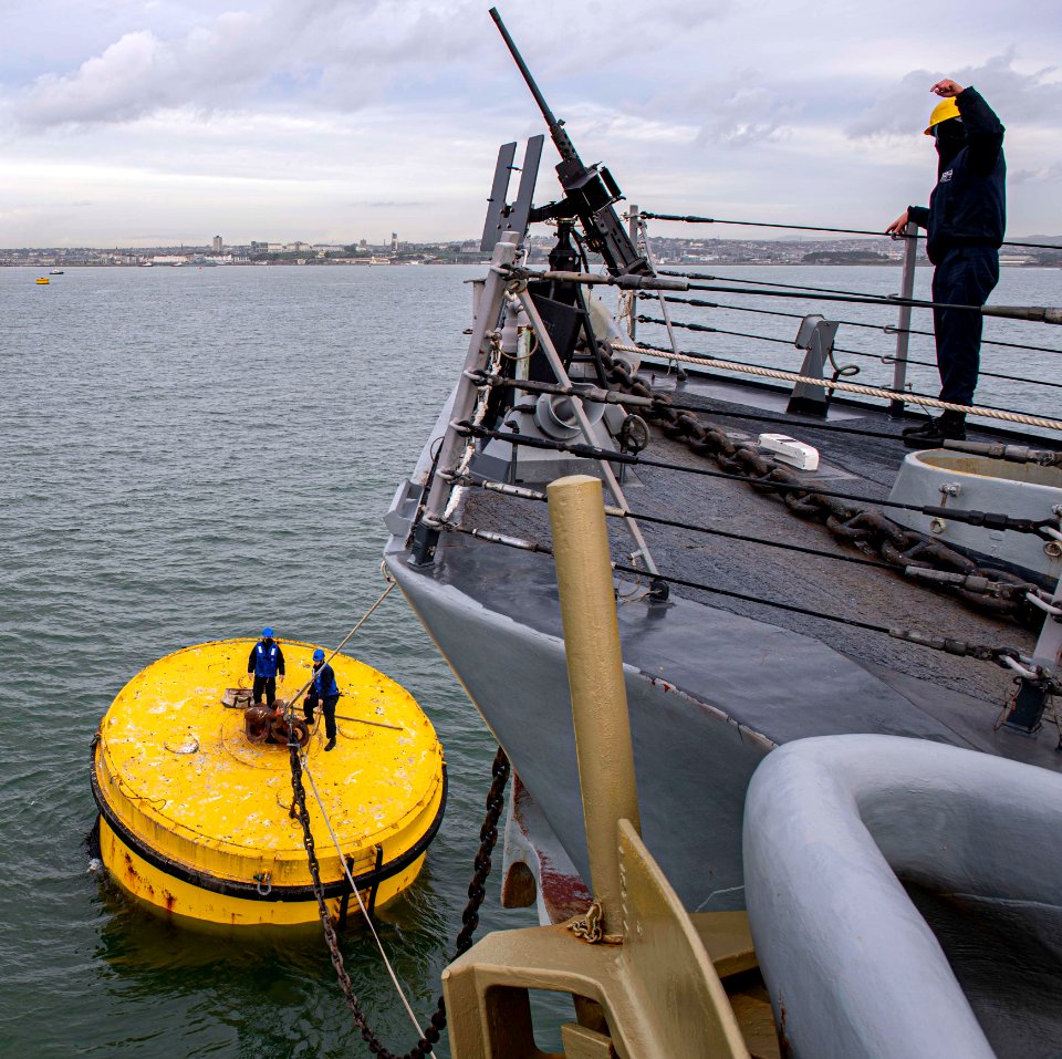 USS Carney (DDG 64)
