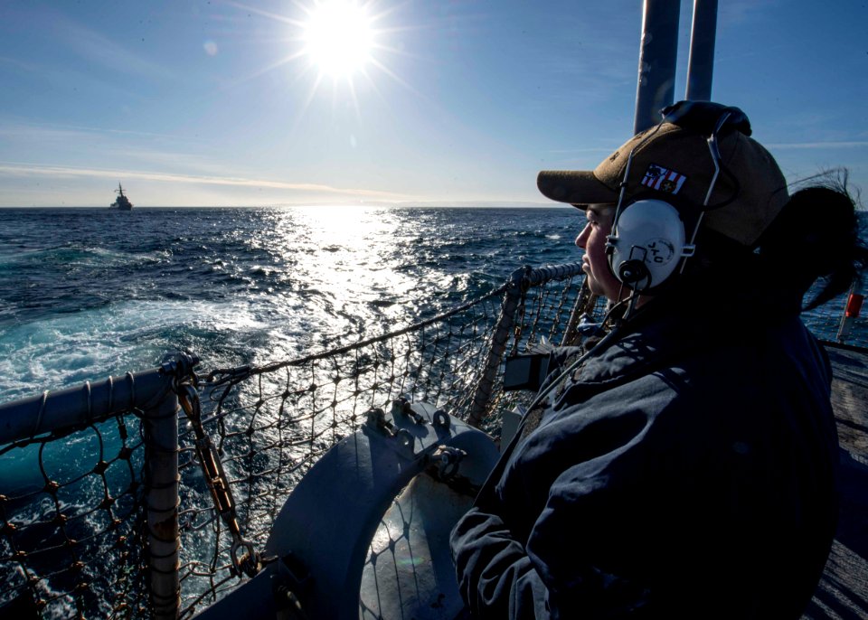 USS Carney (DDG 64)