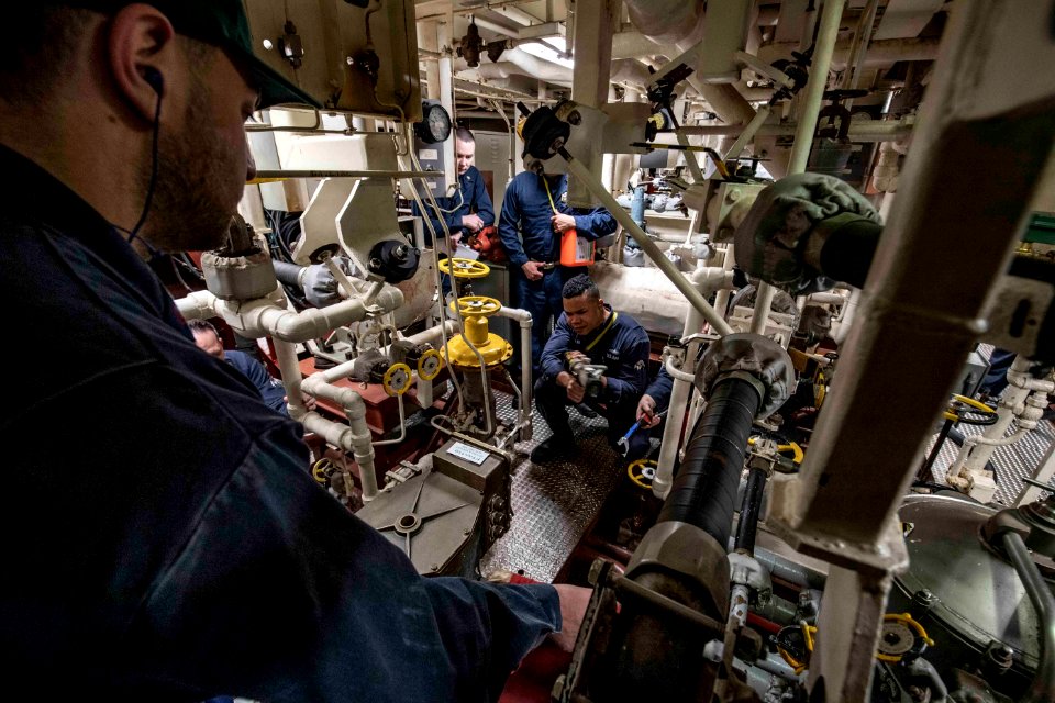 USS Carney (DDG 64)