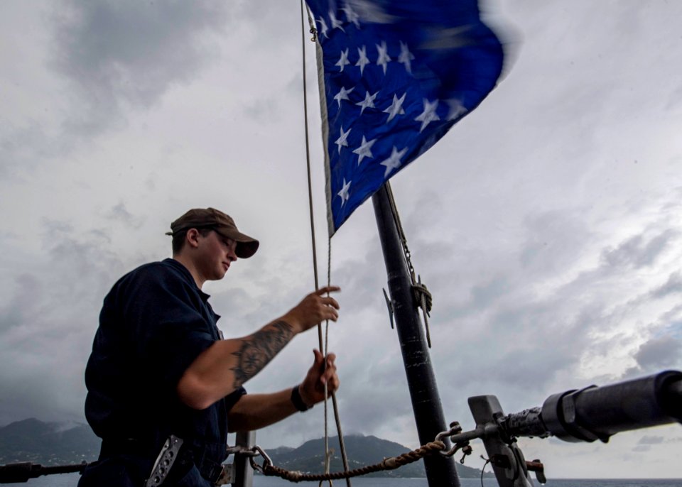 USS Carney (DDG 64)