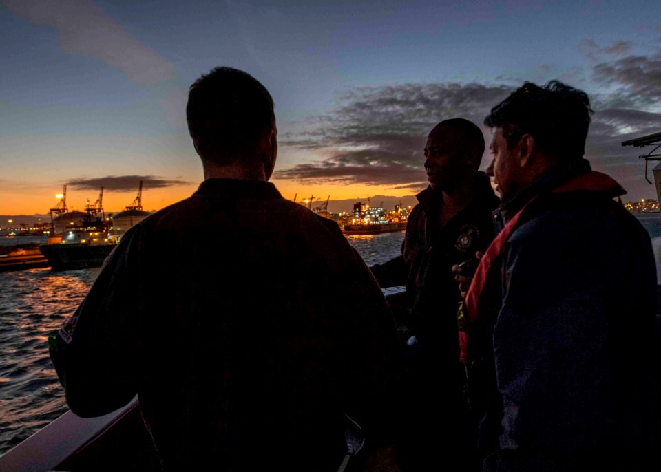 USS Carney (DDG 64)