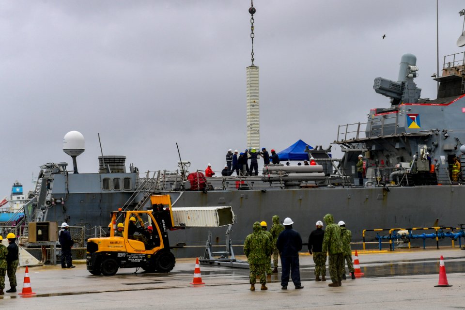 USS Porter prepares for underway