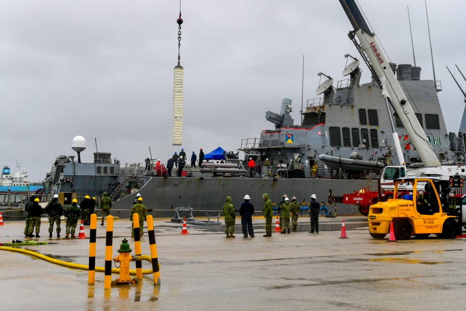 USS Porter prepares for underway
