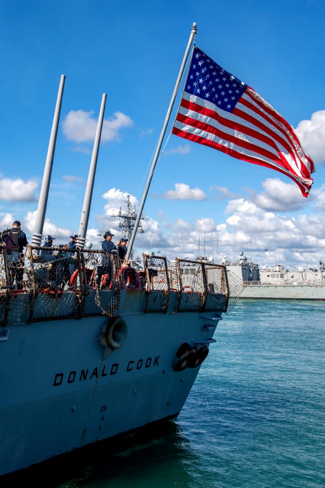 Donald Cook begins 10th Patrol in 6th Fleet