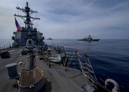 USS Carney (DDG 64) photo