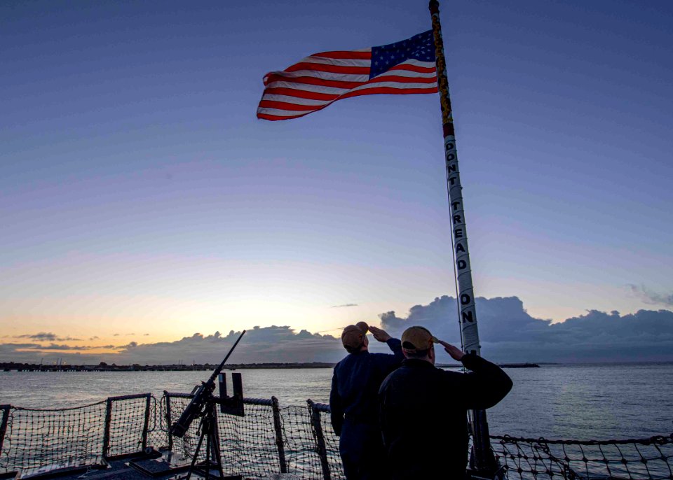 USS Carney (DDG 64)