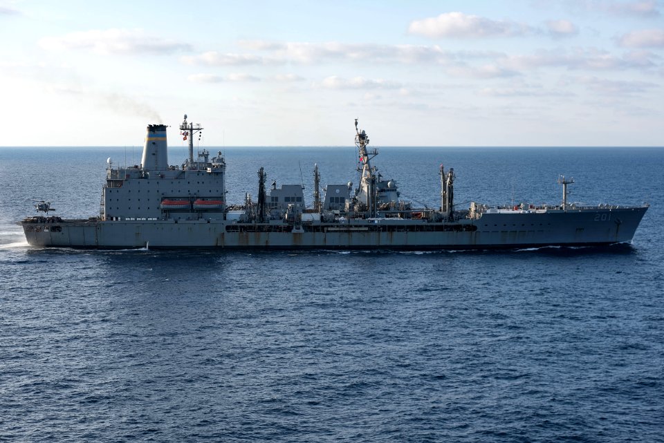 200406-N-WO152-0001