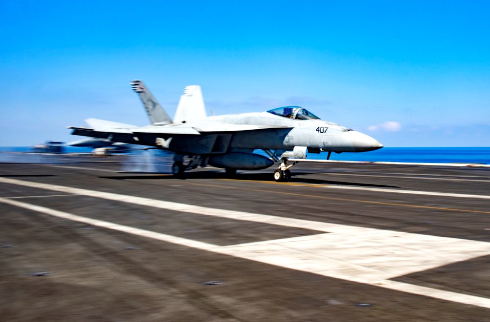 200405-N-NQ487-0246