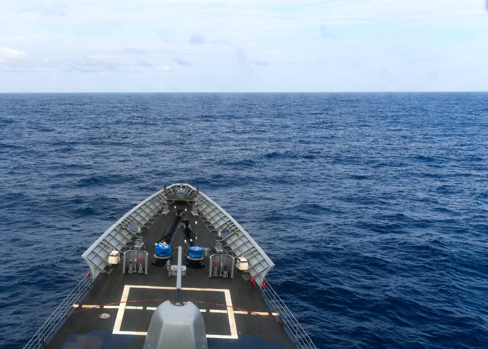 200404-N-PC620-0003